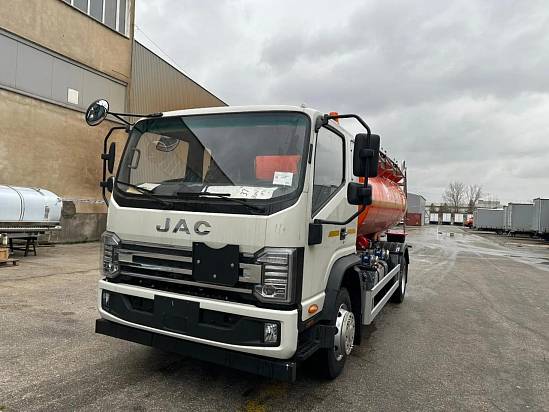 JAC N120 автотопливозаправщик
