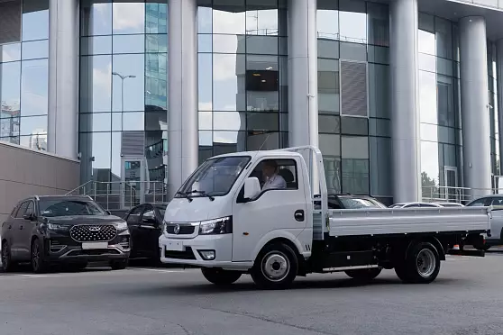 DONGFENG EV200 бортовой с тентом